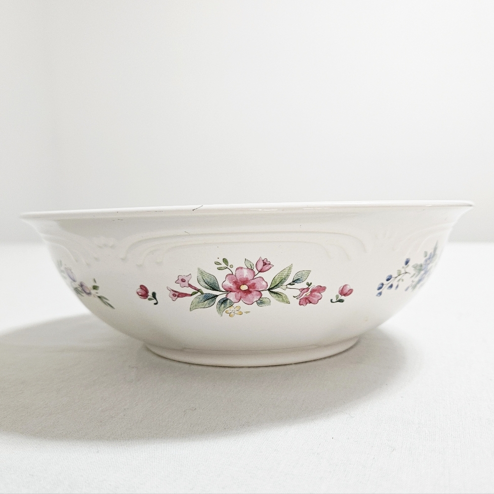Vtg. Pfaltzgraff Meadow‎ Lane Large Vegetable Serving Bowl USA Floral White 8.5"